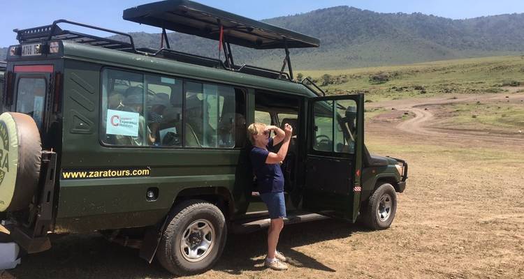 Safari de migration des gnous*Safari de la saison de mise bas* janvier - mars - Zara Tours (Zara Tanzania Adventures) 9