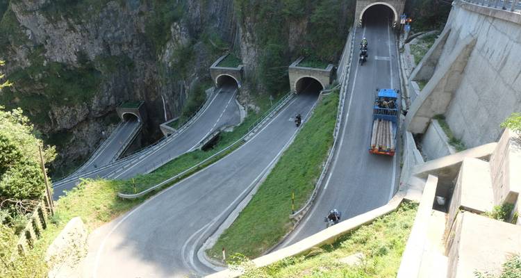Tour des lacs italiens et des Dolomites en moto - Guidé - Ride in Tours 9
