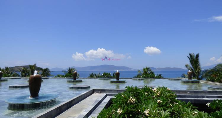 Vietnam Classic Tour in 9 Days - LVP Travel 4