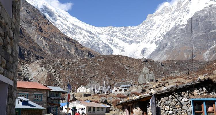 Excursionismo por el Valle de Langtang - Nepal Social Treks 6