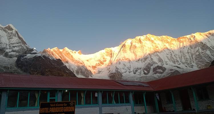 Excursionismo en campamento base del Annapurna 11 días - Himalayan Sanctuary Adventure 10