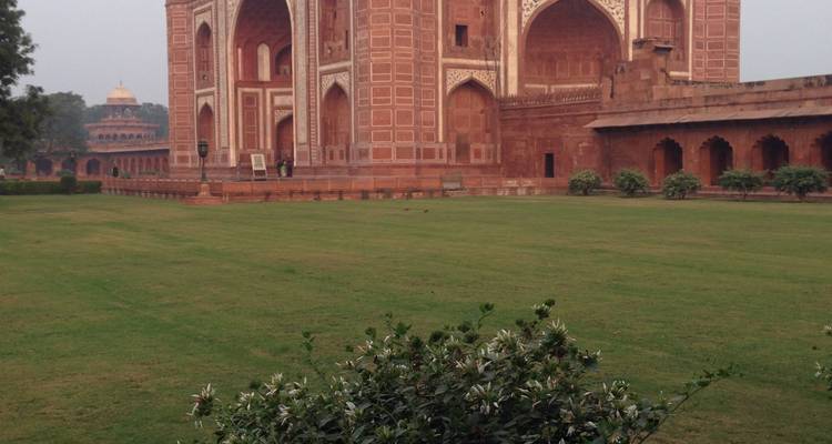 Private 4 Day Golden Triangle Tour to Agra and Jaipur from New Delhi - Akbran Tours & Travel 9