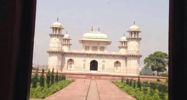 Circuit privé de 3 jours à Agra et New Delhi - Akbran Tours & Travel 3