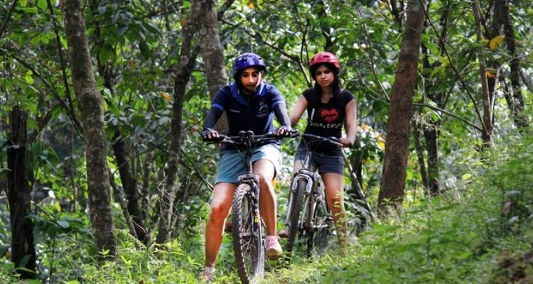 Circuito de aventura de 3 días a Kitulgala - Beyond Escapes 1