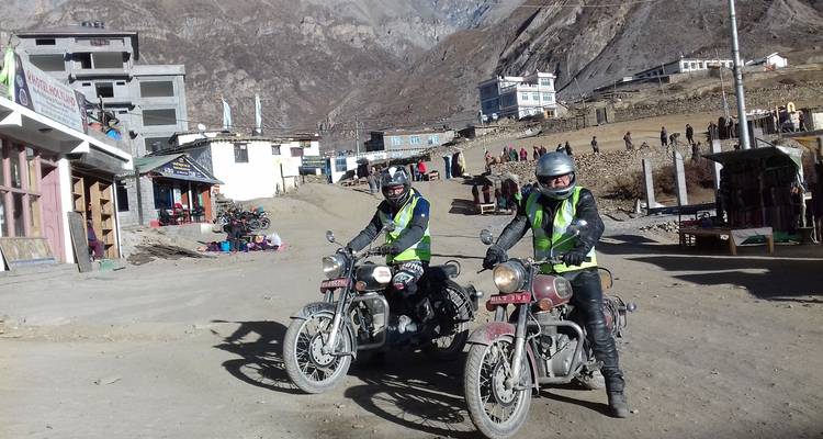 Circuit moto Royal Enfield au Népal - 7 jours - Himalayan Adventure Treks & Tours 3