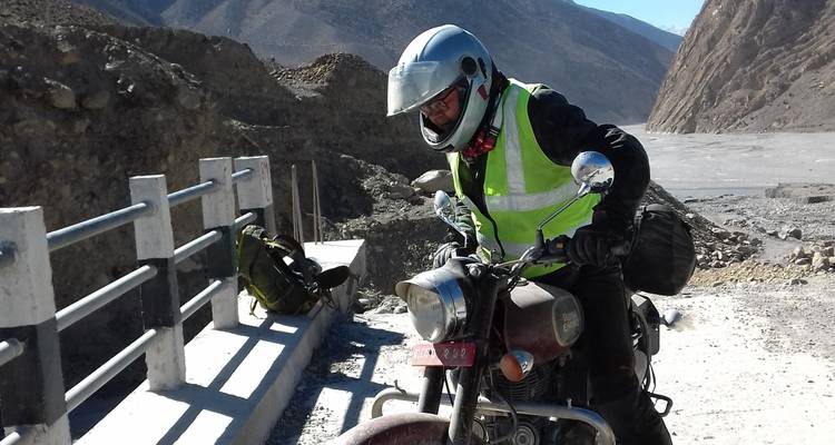 Circuit moto Royal Enfield au Népal - 7 jours - Himalayan Adventure Treks & Tours 2