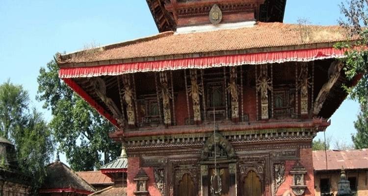 Circuito de un día a Bhaktapur y la Plaza Durbar de Patan - Outshine Adventure  4