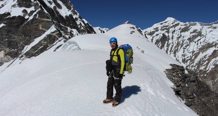 Escalada al Pico Mera - Icicles Adventure Treks & Tours (P.) Ltd. 10