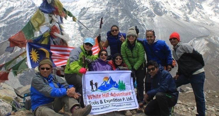 Excursionismo por el valle de Langtang - White Hill Adventure Treks and Expedition Pvt Ltd 10