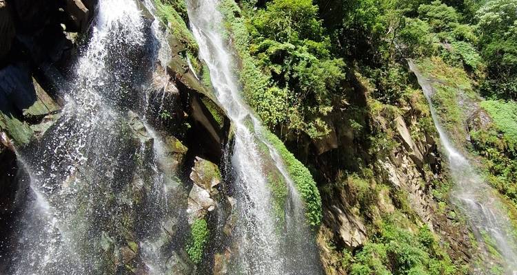 Excursionismo por el circuito del Manaslu - Outshine Adventure  2