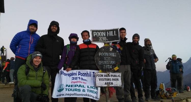 Trekking à la maison de thé de PoonHill - Nepal Lion Tours & Treks Pvt Ltd.  4