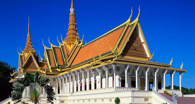 Colorful traditional-style building with clear blue sky.