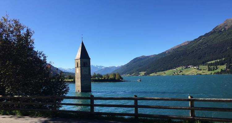 E bike trip Switzerland, Austria and Italy, Guided cycling from Glacier to Garda Lake - Bike Planet Tours 9