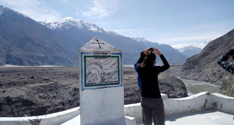 Circuito de 10 días por el Valle de Hunza y los cerezos florecidos Pakistán - Rock Valley Tours Pvt Ltd 7