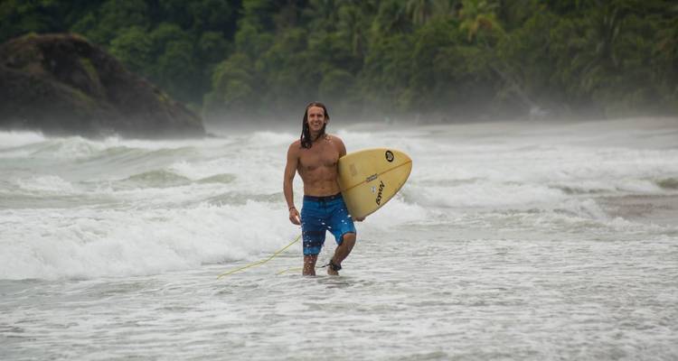 Costa Rica Extended - Beaches, Waterfalls, & Hot Springs (ages 21-35) - Under30Experiences 4