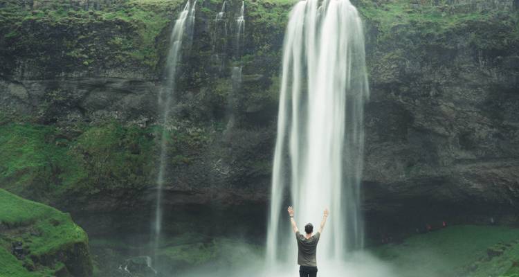 Best of Iceland: Glaciers, Waterfalls & Volcanoes (ages 21-35) - Under30Experiences 7