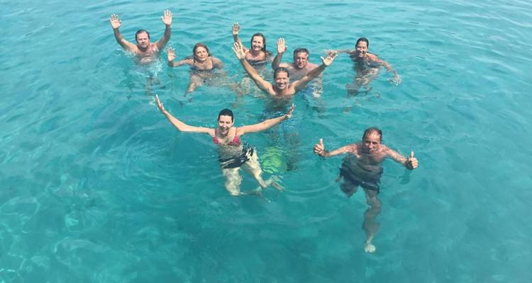 Escapada en velero de aventura a Dubrovnik con el catamarán Huck Finn - Huck Finn Adventure Travel Dubrovnik Ltd 7