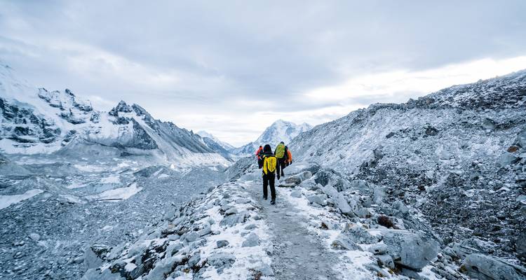 Trek du camp de base de l'Everest 12 jours - Départ fixe pour 2023 - Scenic Nepal Treks & Expedition Pvt. Ltd 3