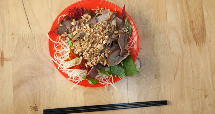 Combo: circuito de Hanoi en scooter - comida callejera a pie en Hanoi - Crossing Vietnam Tour 10