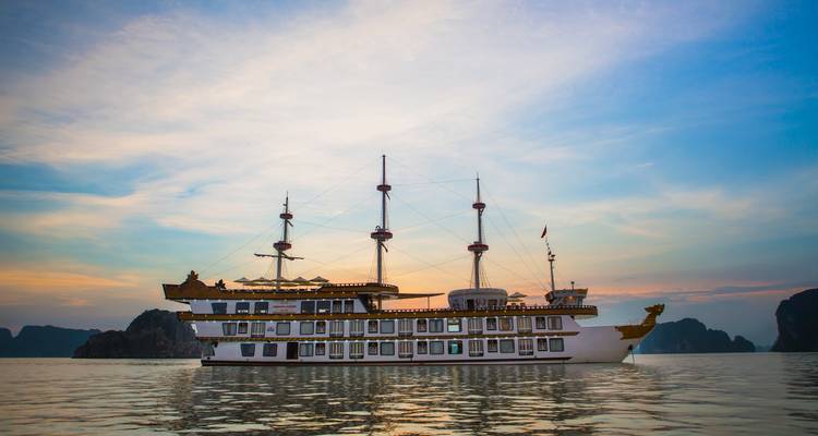 Pu Luong - Ninh Binh - Lan Ha Bay Cruise 5 jours - Eco Travel Go Green Vietnam 6