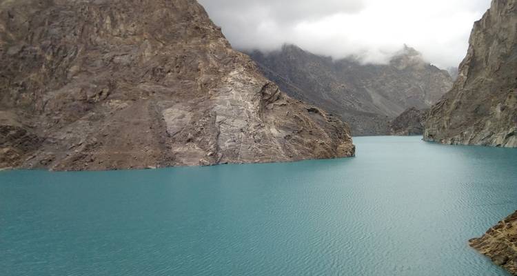 ¡Circuito de 10 días a Hunza, Gojal y el Valle de Shimshal en Flor de Cerezo! - Rock Valley Tours Pvt Ltd 9