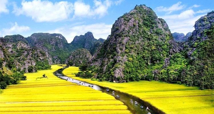 Explora Hoa Lu - Tam Coc - cueva de Mua viaje de día completo con traslado de lujo - Crossing Vietnam Tour 2