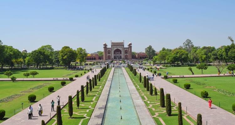 From Gateway to Grandeur: Mumbai to Taj Mahal Flight Tour - Golden Triangle Tours Of India 3