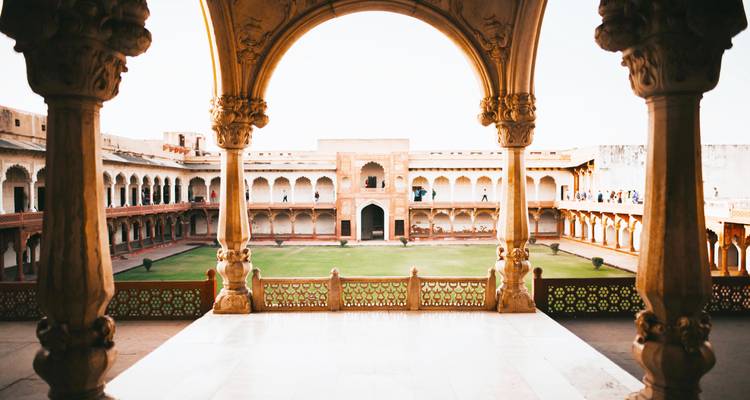 Encantador viaje de 9 días por el triángulo de oro con Varanasi y Khajuraho - todo incluido - Travel Con 1