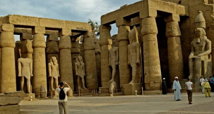 4 Day - 3 Night Deluxe Nile Cruise Trip Aswan & Luxor -  Ibermundo Travel Egypt 7