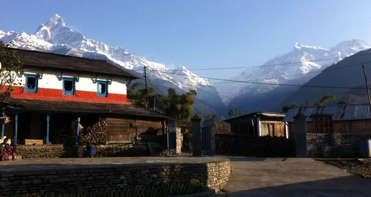 Excursionismo en campamento australiano Dhampus - Himalayan Adventure Treks & Tours 6