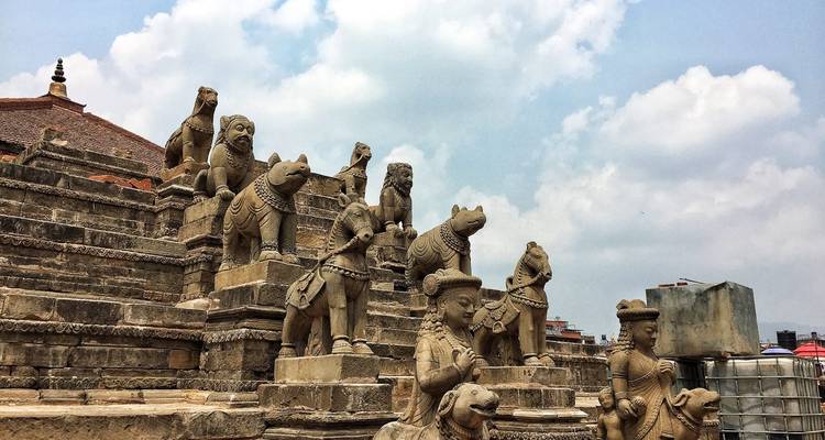 Trek autour de la vallée de Katmandou avec visite de Bhaktapur - Nepal Social Treks 7