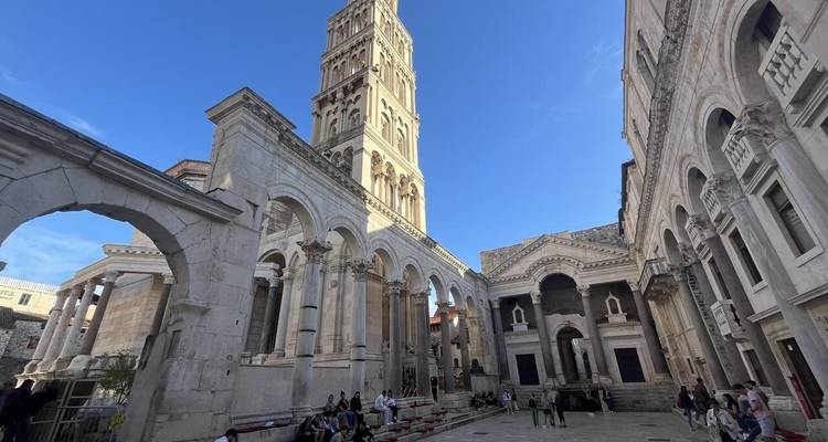 Florence To Croatia - Round-trip Transport Smart Pack - Smart Trip 10