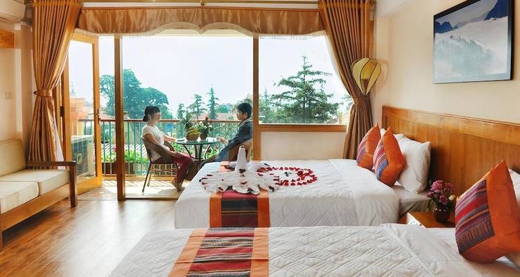 Sapa Wonder and Minority Market - Crossing Vietnam Tour 6