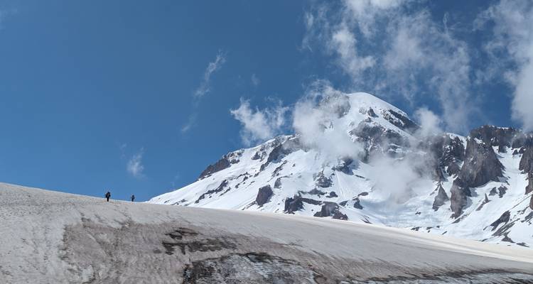 Kazbegi Hiking - 3 Day Group Tour - TrekGeorgia 8