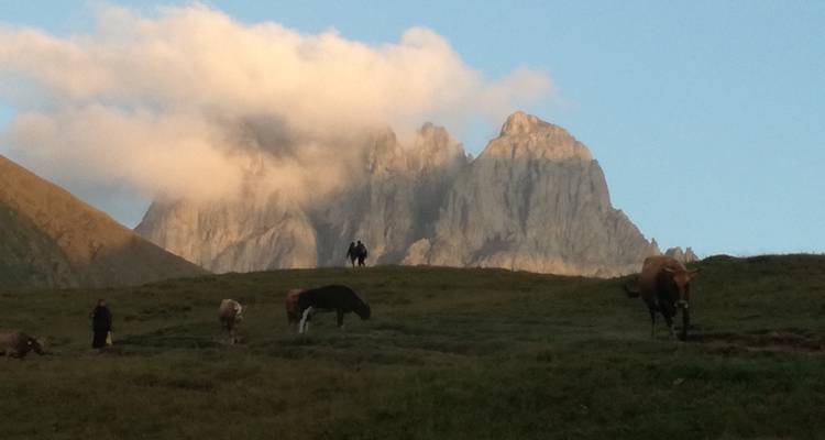 Kazbegi Hiking - 3 Day Group Tour - TrekGeorgia 6