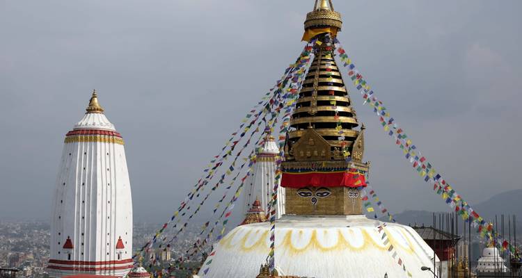 Everest BC Luxury Trek in Nepal - Travel Max Guide 2
