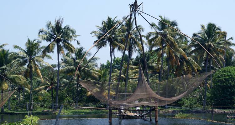 Circuito de 11 días a las Perlas del sur de la India con estancia en una casa flotante de lujo - todo incluido - Travel Con 3
