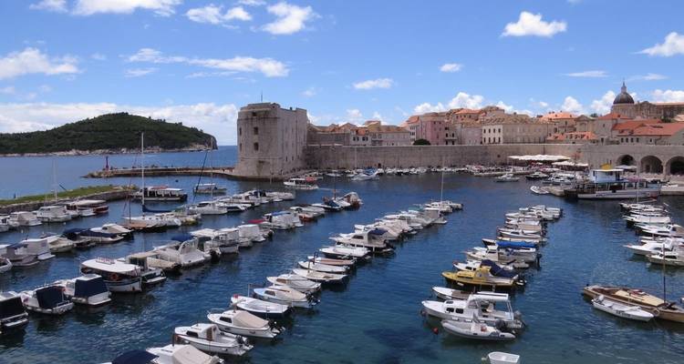 Island hopping walking tour Split to Dubrovnik - Fiore Tours 2