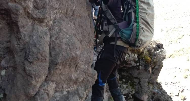 8 días de excursionismo por el Kilimanjaro en la ruta Umbwe - Keys Tours 2