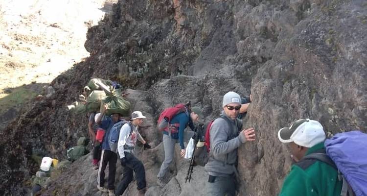 8 días de excursionismo por el Kilimanjaro en la ruta Umbwe - Keys Tours 3