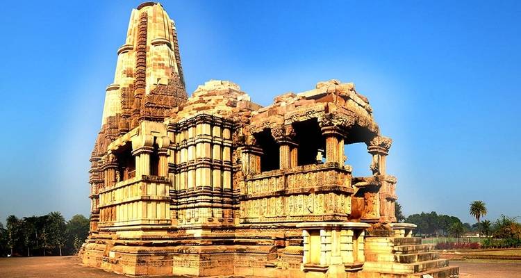 Tigre et contes : Delhi | Kanha | Bandhavgarh | Khajuraho | Orchha - MTA Destination Management Company 10