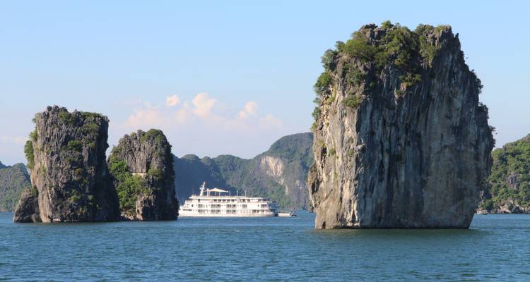 NORTHERN VIETNAM ENCHANTMENT - Custom Vietnam Travel 3