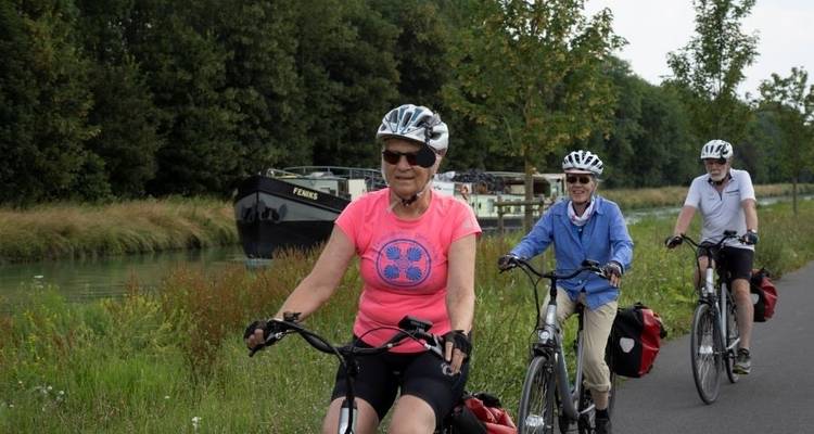 Bruges to Amsterdam, Bike & Barge in Belgium and Holland - Feniks Charter 6