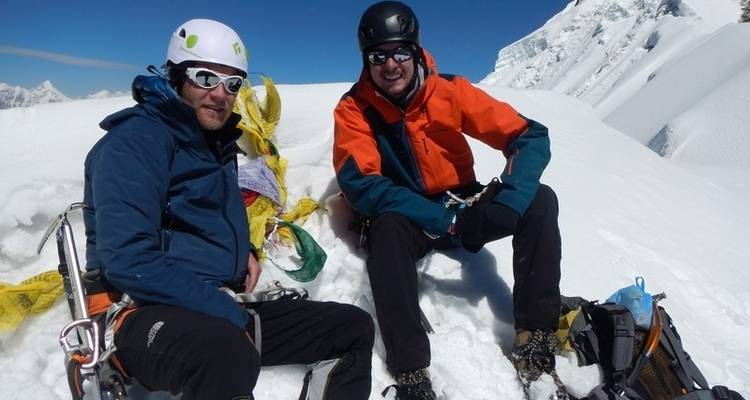 Ascension du pic Lobuche 16 jours - Nepal Nomad Trekking Pvt. Ltd. 1