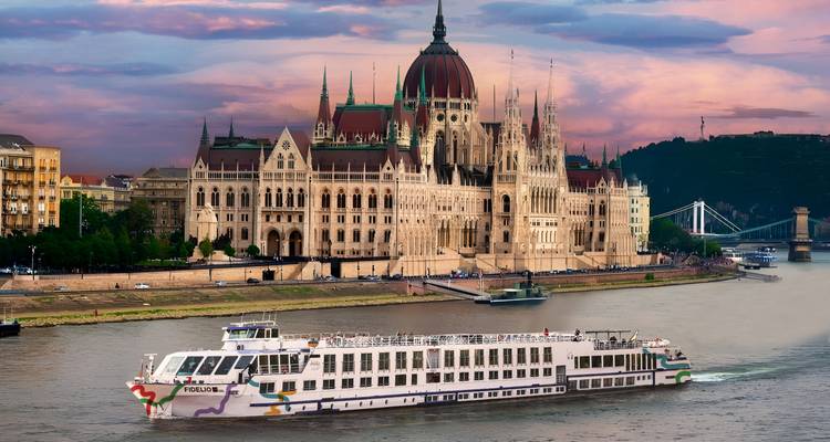 Danubio majestuoso II (Belgrado - Viena), MS Fidelio - Crucemundo  1