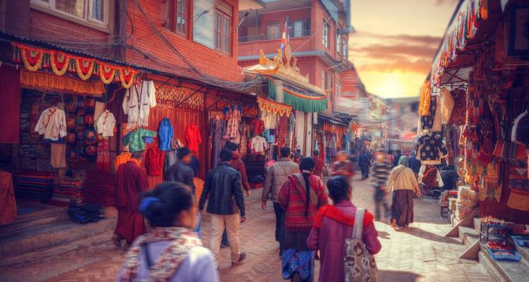 Glimpus de Nepal: Trekking a Poon Hill y Aventura en la Naturaleza - Asian Heritage Treks & Expeditions 1