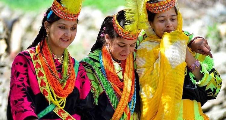 11 días Festival Chillam Josh valle de Kalash Chitral y Peshawar - Rock Valley Tours Pvt Ltd 6