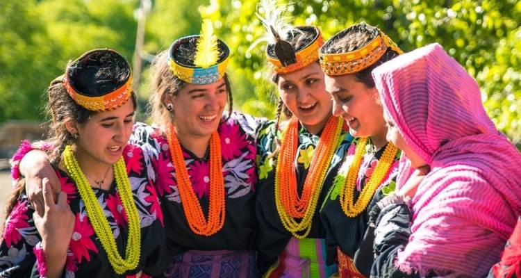 11 días Festival Chillam Josh valle de Kalash Chitral y Peshawar - Rock Valley Tours Pvt Ltd 8
