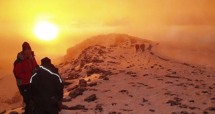 Subida de 7 días por la ruta Machame - Maasai African Guides and DMC Ltd 4