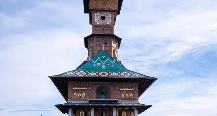 Private 9-Day Transylvania and Bucovina Tour in Historical Romania with Hotel Pick Up/ Drop Off - Transylvania Discovery Tours 9